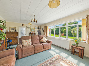 Sitting Room- click for photo gallery